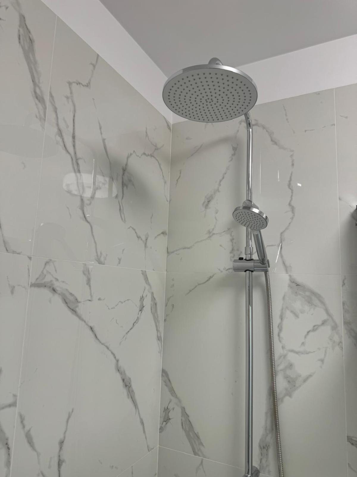 Grey 2 Pokojowy Z Balkonem W Warszawie