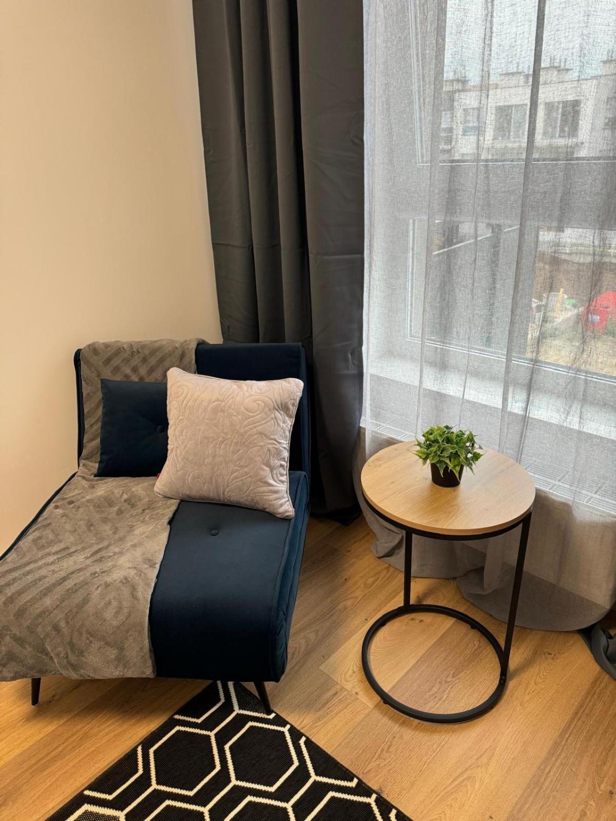 Grey 2 Pokojowy Z Balkonem W Warszawie *